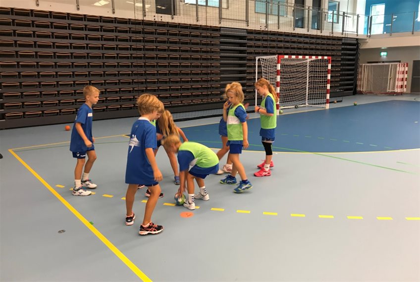 handballskolen18_dag1_hjorne