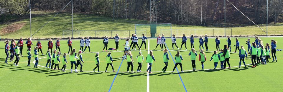 Jentefotballdag på Niffen  17. september