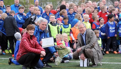 NIF ble hedret av Lions - Noen kjente fjes å se?
