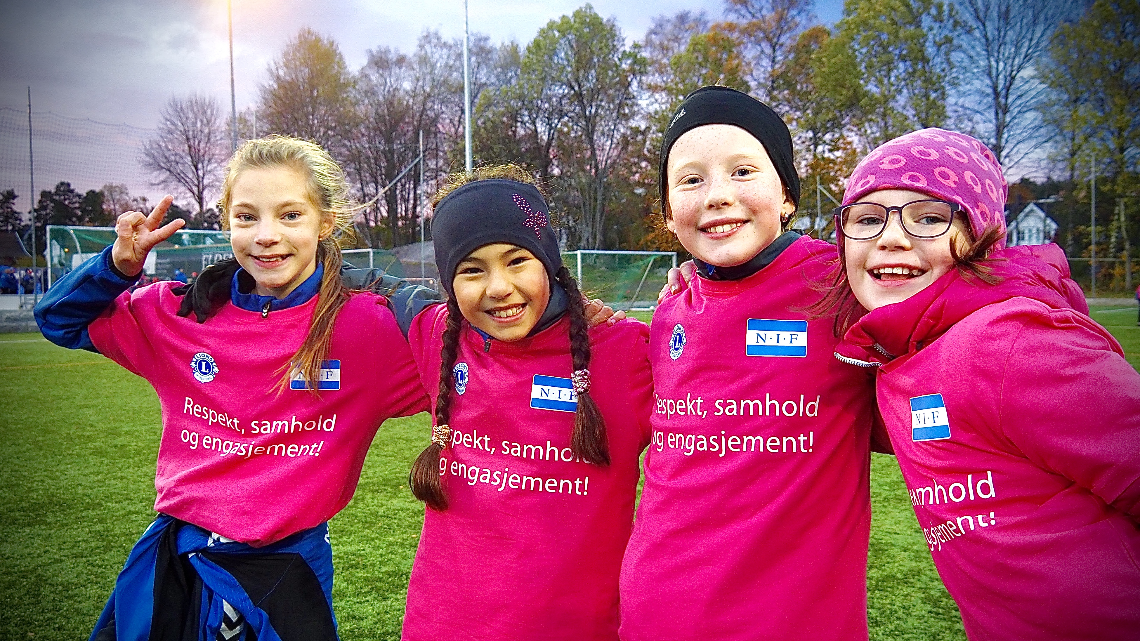 Rekordmange på jentefotballkvelden