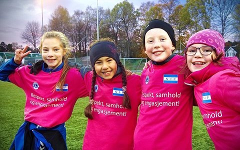 Rekordmange på jentefotballkvelden