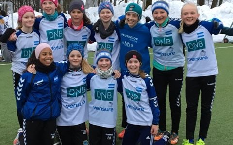 Seier til J2003 i Vinterligaens bronsefinale