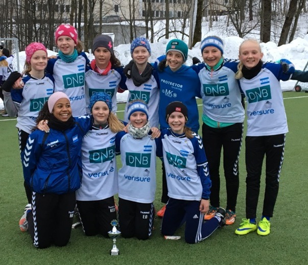  Seier til J2003 i Vinterligaens bronsefinale