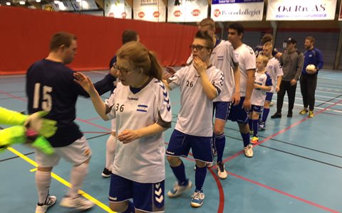 Allsport Håndball og Allsport Fotball til SIF Cup i Drammenshallen.