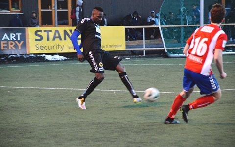 Tre poeng for A-laget i seriestarten