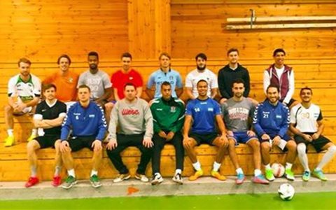 A-laget ligger ikke på latsiden