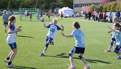 Endelig er det håndball igjen