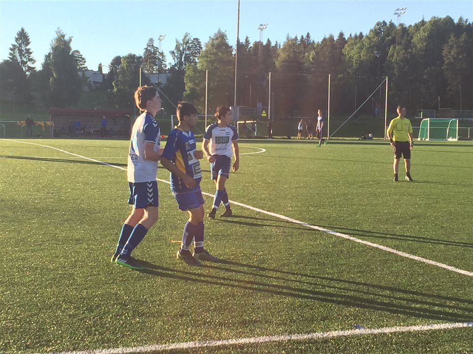Seier i siste vår kamp for lag 2