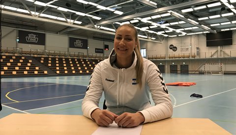 Jadda, Andrine og Benedikte er også med