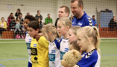 Jenter 05 på Ö-bollen Cup