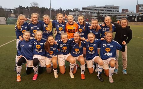 Sesongens første poeng for J15-1