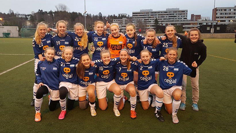Sesongens første poeng for J15-1