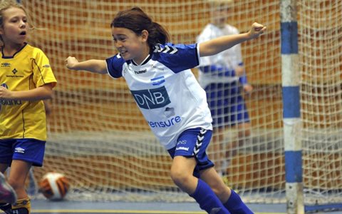 Blir så glad når jeg scorer