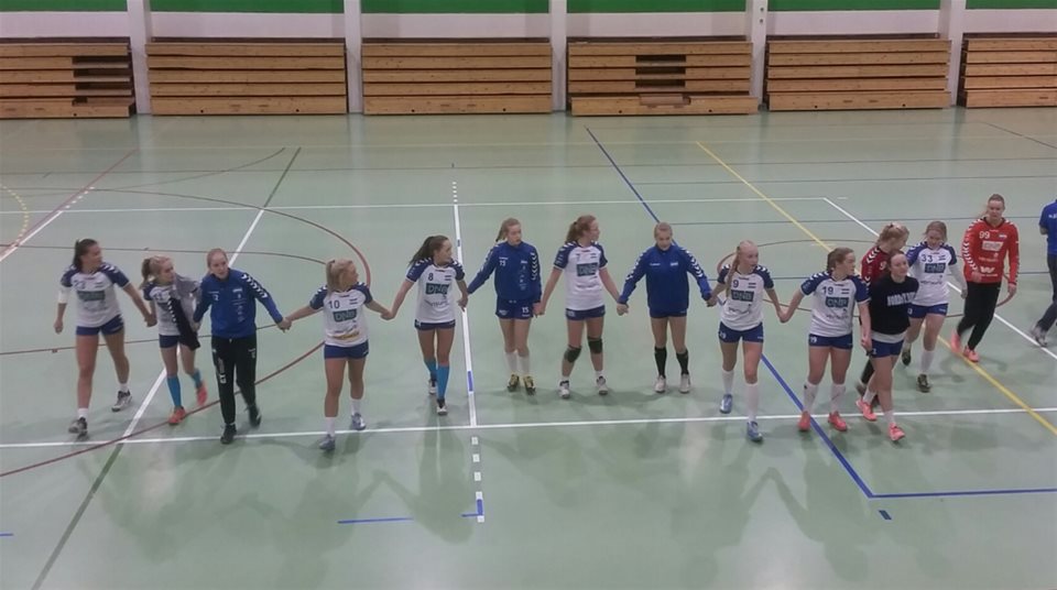 Jenter 99 klare for Bring!