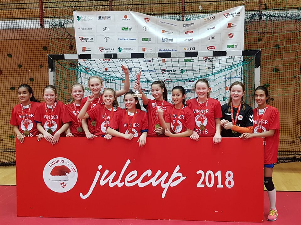 Julecup-gull til Jenter 06