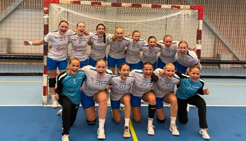Jentene klare for Lerøyserien!