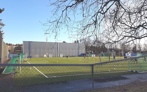 Kamper og trening i den nye hallen