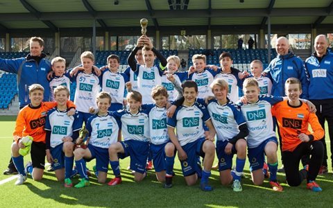 G2001 til topps i Legea Elite Cup