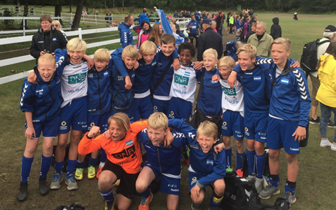 Gutter 2002 er i finalen!