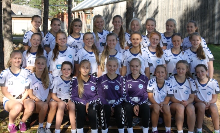 Jenter99 er stolte av å presentere