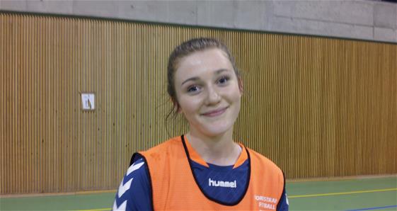 Amalie og Tara på samling!