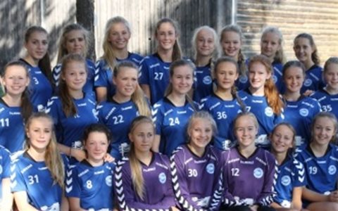 'Hjemme hos' Jenter99-teamet!