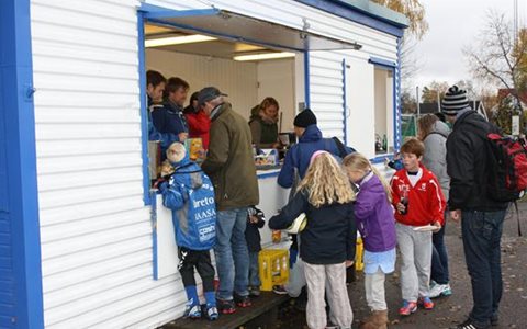 Kioskene åpner mandag 5. mai