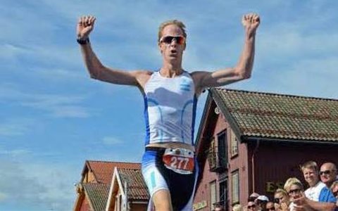 Triathlondraktene på plass!