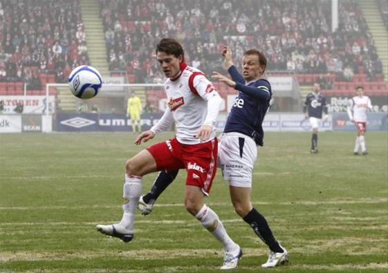 Livedekning 1830! Følg hvert et spark!
