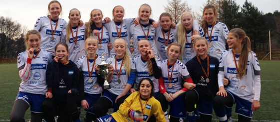 Jenter 98 vant cup i Kristiansand